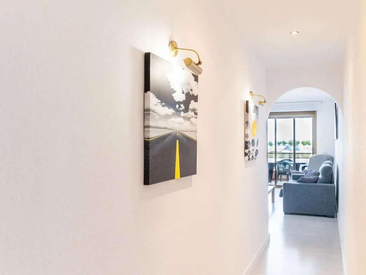 Apartment Edificio Blaucel By Interhome 艾姆布里亚布拉瓦 0*,  西班牙