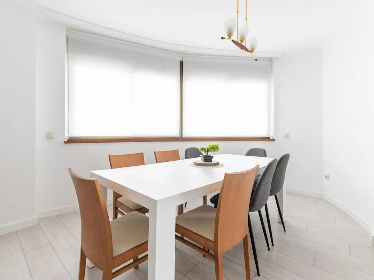 Apartment Edificio Blaucel By Interhome 艾姆布里亚布拉瓦